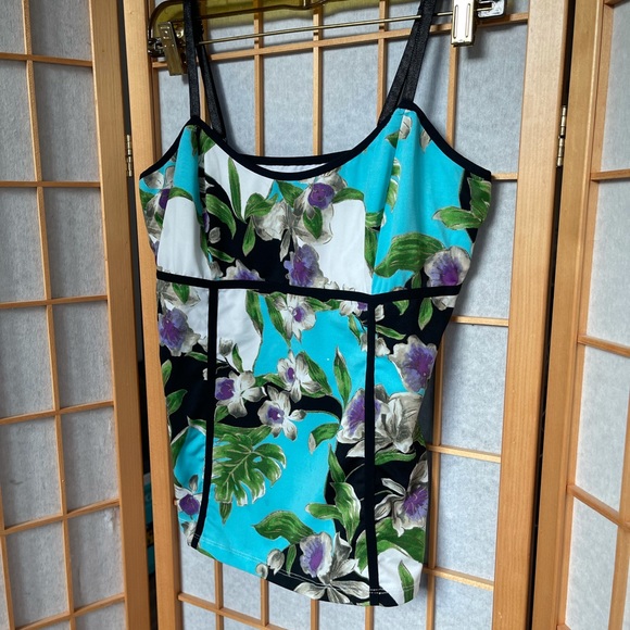 Cache top - Picture 2 of 2